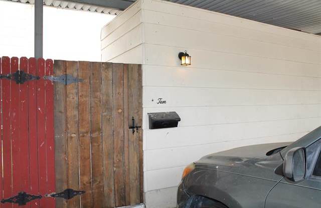 10 E Mountain Lane Gallery 3