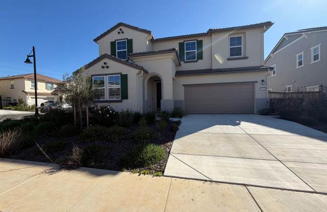 Beautiful 5 bedroom, 2 bathroom 2 story home in Rancho Cordova photos photos