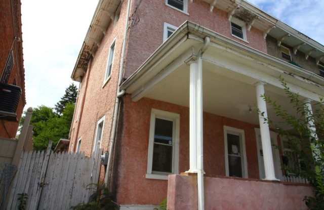 2024 East Madison Street Gallery 3