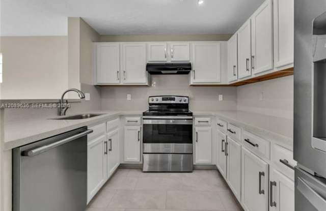 8291 SW 44th Pl # 0, Davie, FL 33328 Gallery 1