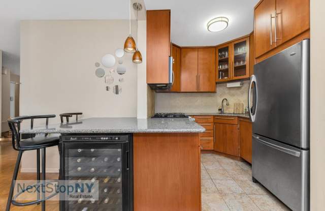311 East 38th Street 2F photos photos