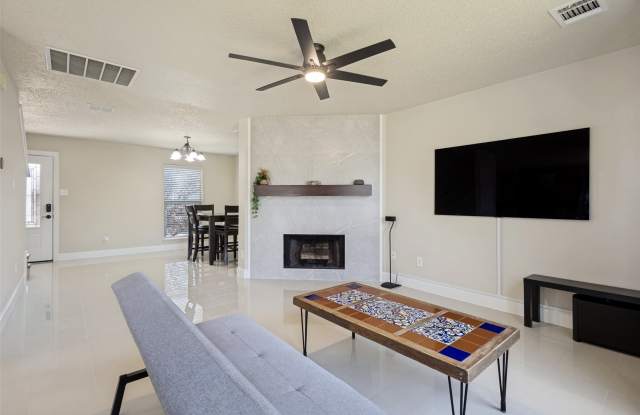 1609 White Oak Road Gallery 4
