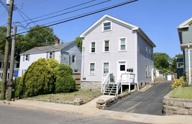 12 Robinson Street - 12 Robinson Street, Pawcatuck, CT 06379