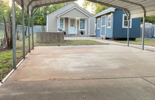 (1-2) Bed in Blanchard w/ Storm Shelter! Avail NOW! Pets Negotiable. photos photos