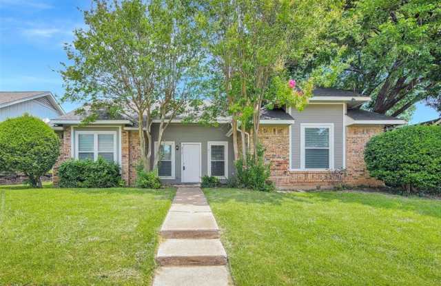 2717 Strother Drive Gallery 2