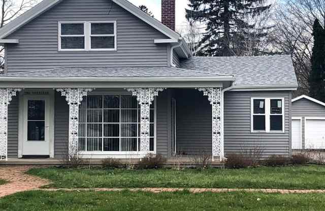 214 S 6th St - 214 South 6th Street, Delavan, WI 53115