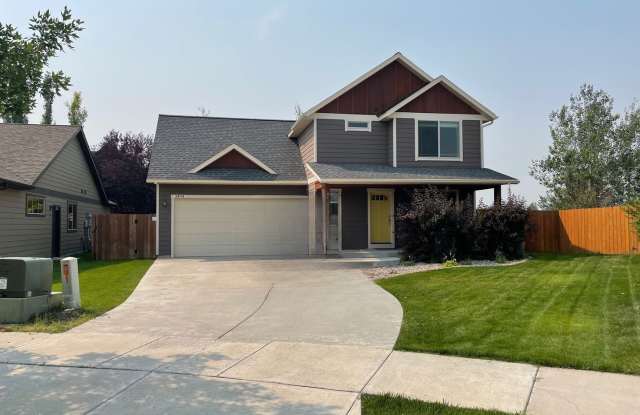 Single Family Home - Fenced in Yard - Pet Friendly! Gallery 1
