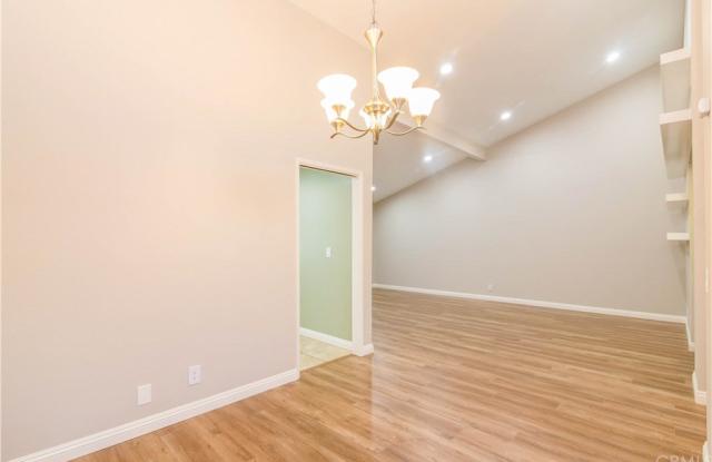 1823 Vista Del Oro Gallery 3