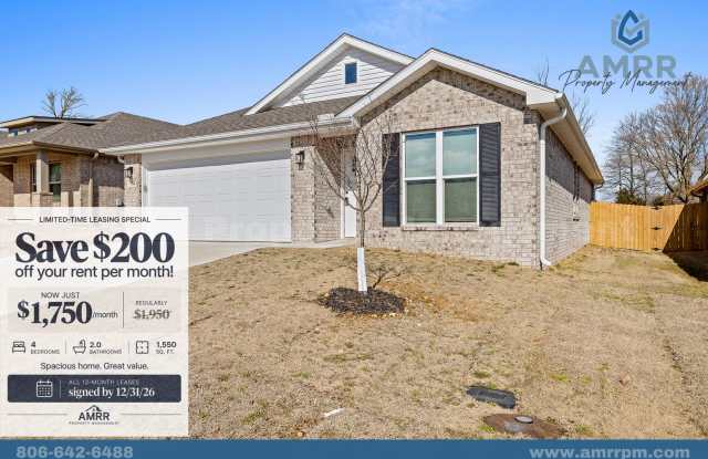 Charming 4-Bedroom Home – MOVE IN SPECIAL: Save $200 off on rent per month Gallery 1
