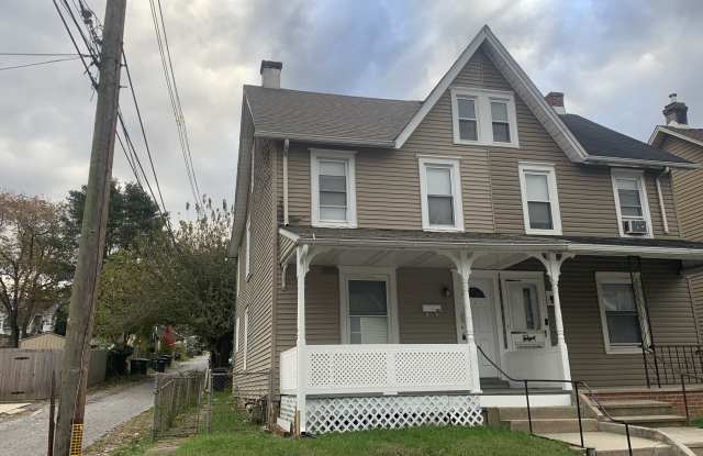 636 Belmont St photos photos 636 Belmont St photos photos