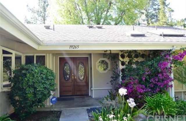 19265 Castlebay Lane Gallery 2