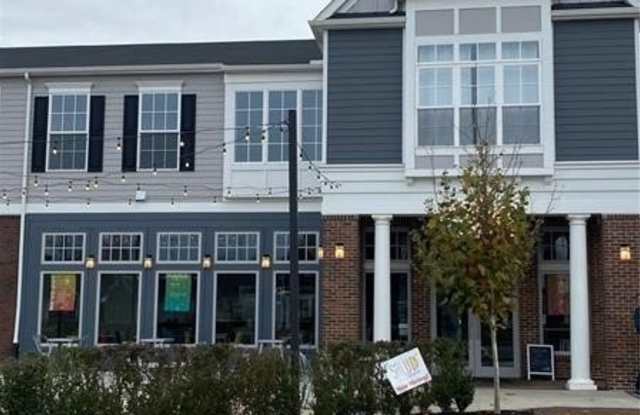 1439 Hastings Crescent photos photos