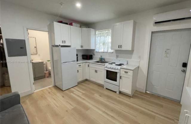 1616 NW 5th St - 1616 Northwest 5th Street, Fort Lauderdale, FL 33311 1616 NW 5th St - 1616 Northwest 5th Street, Fort Lauderdale, FL 33311