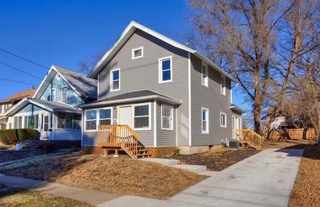 1332 East Sheridan Avenue photos photos