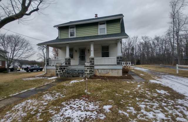 83 E CHERRY ROAD - 83 East Cherry Road, Bucks County, PA 18951 83 E CHERRY ROAD - 83 East Cherry Road, Bucks County, PA 18951