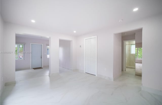 2456 Jackson St photos photos