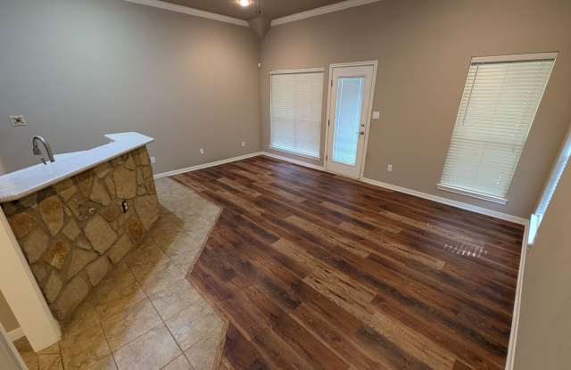506 Marshall Dr Gallery 4