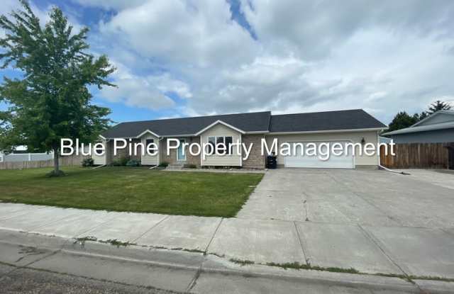 810 Tennis Court Drive photos photos