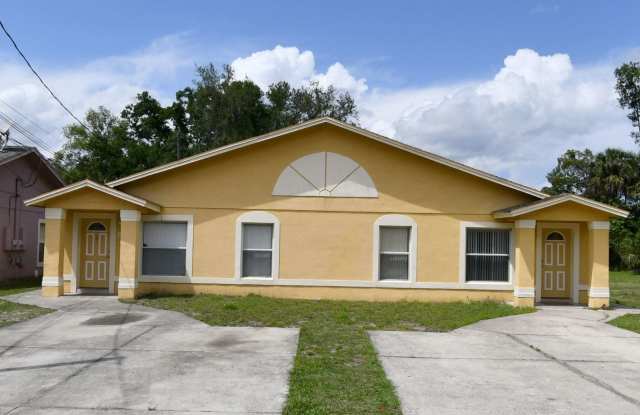 3BR/2BA Sanford Duplex - NO CARPET - STORAGE INCLUDED photos photos