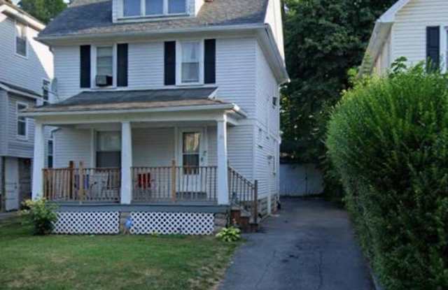 36 Spruce Ave Gallery 1