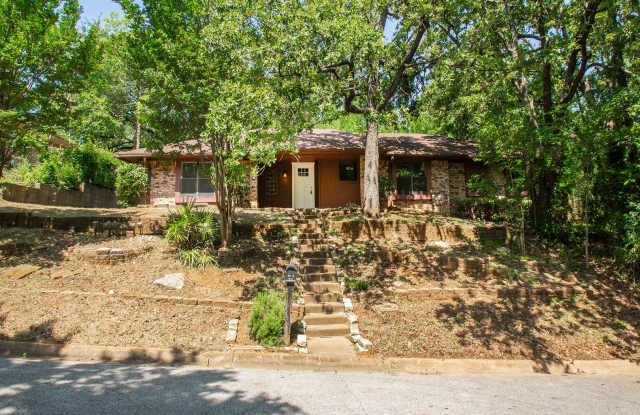 House for Lease in Denison Area - 3/2/2 photos photos