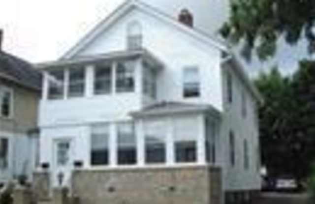 219 Pearl Street - 219 Pearl Street, Middletown, CT 06457