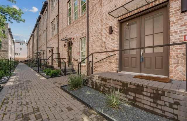 1411  Town Creek DR Gallery 3