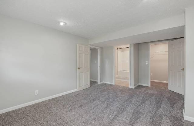 7433 Sterling Springs Way Gallery 2