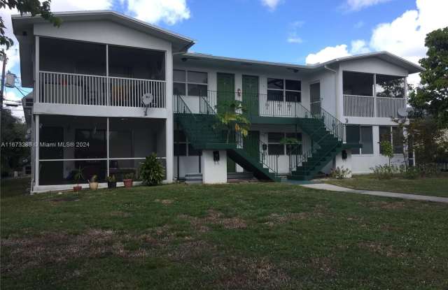 2831 Jackson St - 2831 Jackson Street, Hollywood, FL 33020