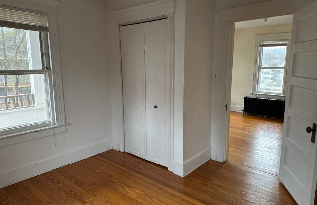 22 Donahue Place Gallery 4