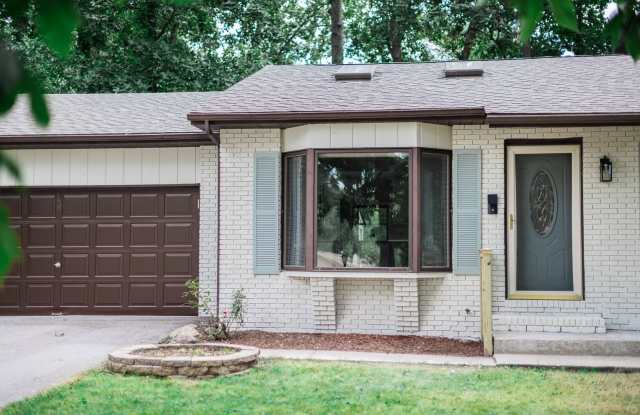 3 bed 2 bath Home in Lakes of the Four Seasons photos photos