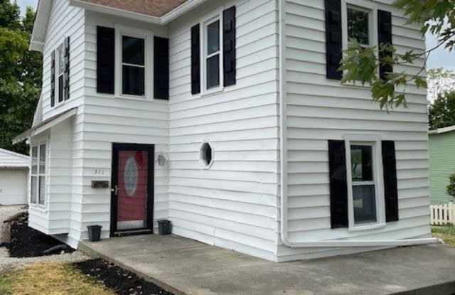 311 1st Avenue SE - 311 1st Avenue Southeast, Carmel, IN 46032