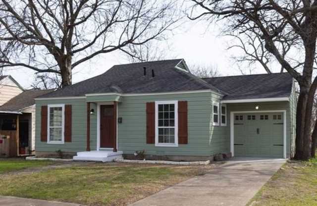 4137 Alamo Ave - 4137 Alamo Avenue, Fort Worth, TX 76107