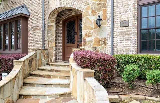 6113 LEBLANC Drive Gallery 2