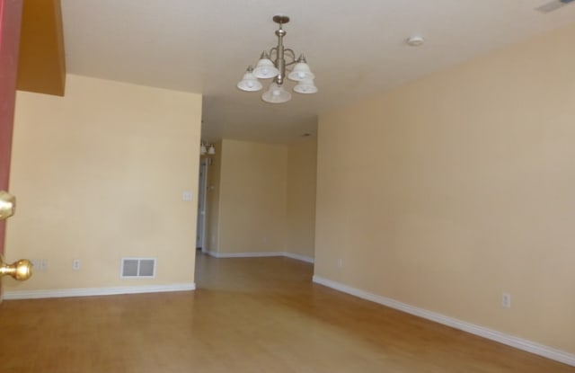 1410 West Nevada Place Gallery 2
