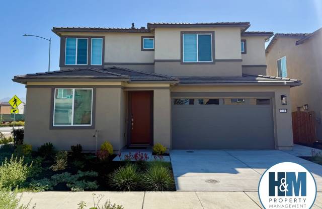 Brand new 4-Bedroom Hollister home — Be the First to Live Here! Gallery 1
