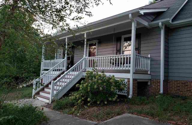 912 Skylar Court Gallery 2
