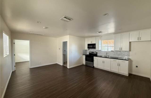 7053 Lindley photos photos