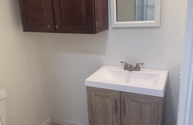 425 W Service Road East - Unit 7 Gallery 3