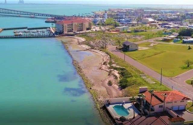 602 North Shore - 602 North Shore Drive, Port Isabel, TX 78578