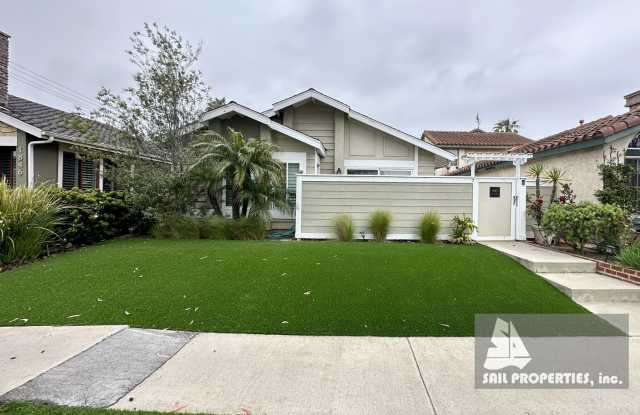 Beautifully Furnished Home in the Heart of Downtown Huntington Beach photos photos
