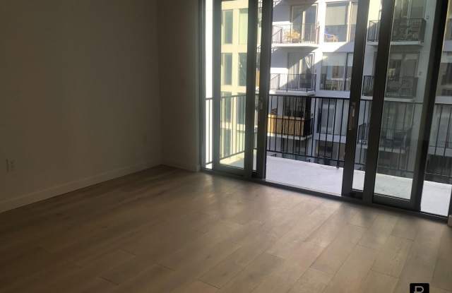 567 Ocean Avenue Gallery 4