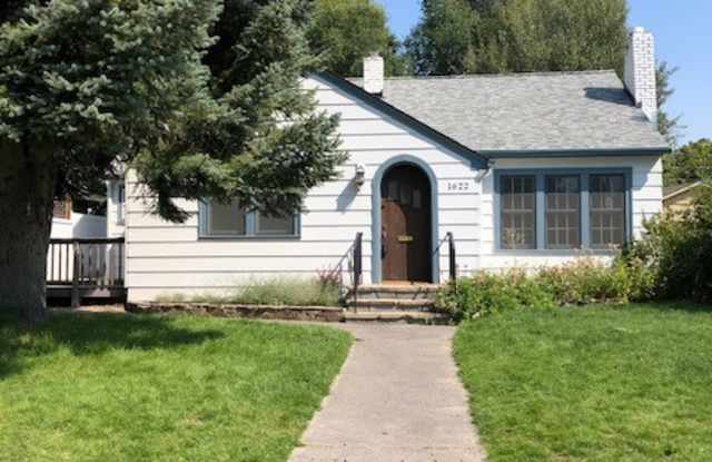 Classic Westside Cottage, Super Charming! photos photos