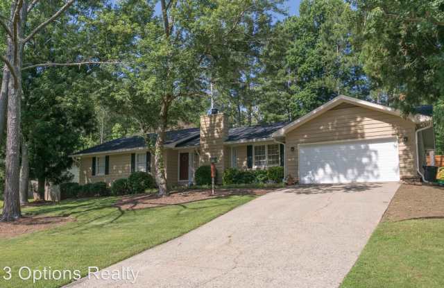 350 Monivea Ln - 350 Monivea Lane, Roswell, GA 30075