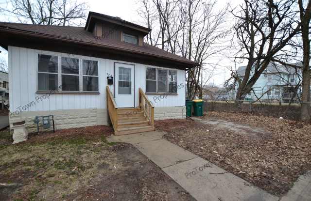 573 Dover St photos photos