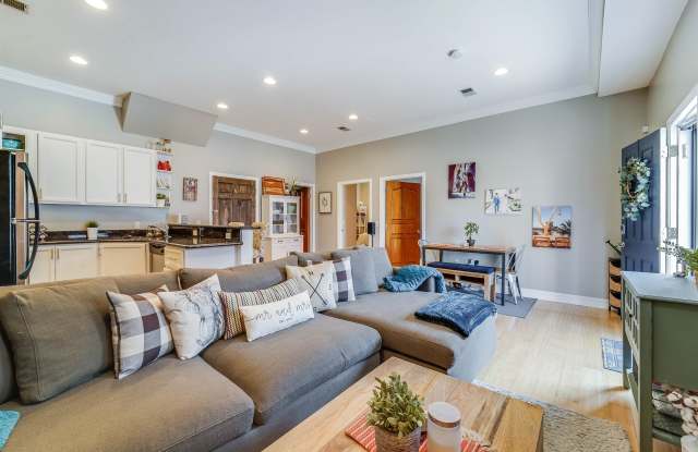 198 NEW YORK AVE photos photos