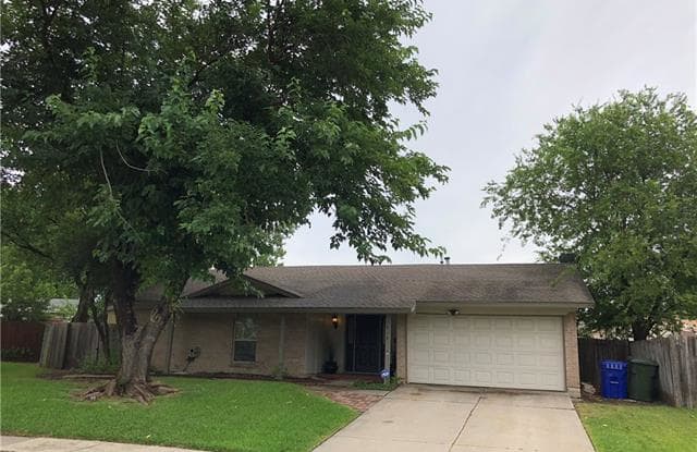 1814 WESTWOOD Circle - 1814 Westwood Circle, Carrollton, TX 75006