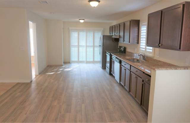 490 Augustine Ct Gallery 3