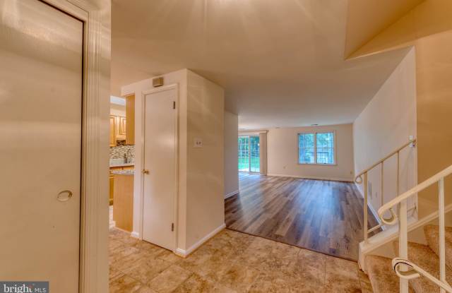 6276 DUSTY GLASS COURT Gallery 3