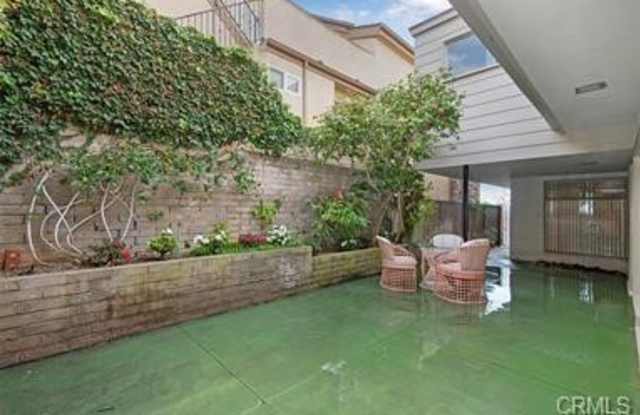 2516 Ocean Boulevard Gallery 3